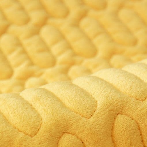 ソファーカバー 鹿柄刺繍入りキルティング二人掛けソファーカバー